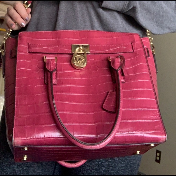 Raspberry Michael Kors Leather Purse - Picture 1 of 5